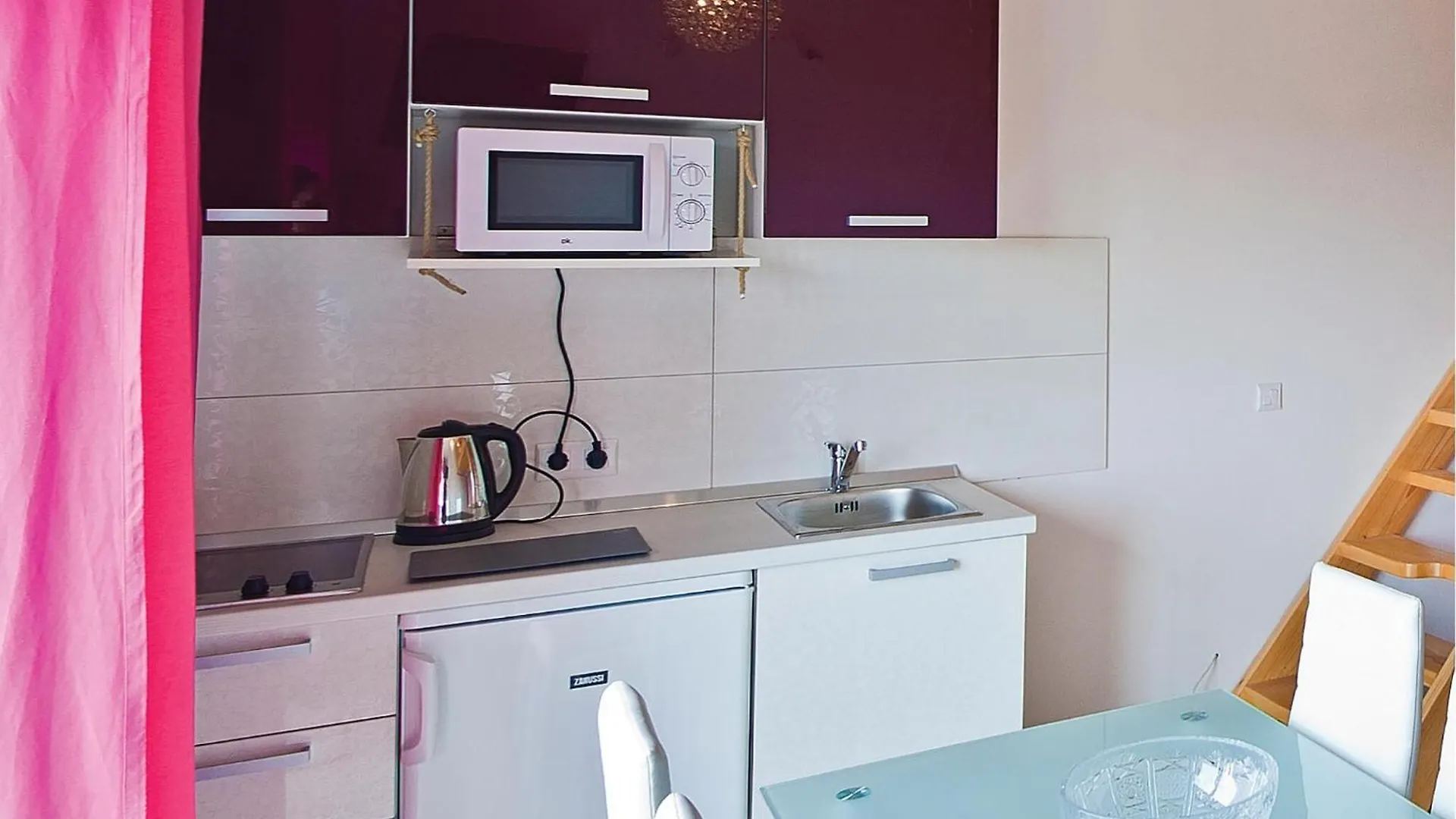 1 Bedroom Lovely Apartment In Пула